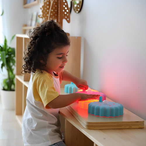 TTS Light up Twist &amp; Turn Cog Board Toy for Kids Educational STEM Multi Color Glowing Sensory Toy