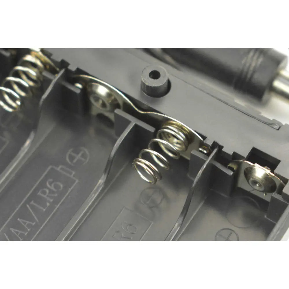 DFRobot 4xAA Battery Holder (w/ Power Switch, DC2.1 Jack, & Cover)
