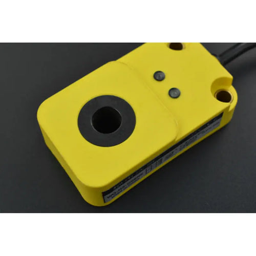 DFRobot Ring Inductive Proximity Sensor (10Mm Hole Diameter)