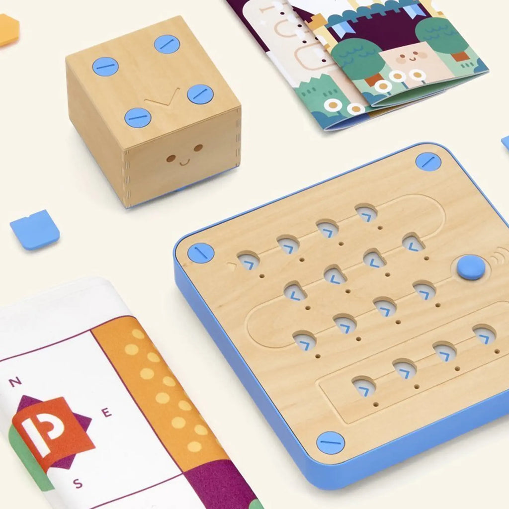 Cubetto+ Robot Playset with Ancient Egypt, Deep Space, Ocean, City Maps and Logic Pack - Coding  STEM Education Programming Learning Kit for Children 3+ Years